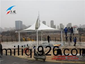 青(qing)島即(ji)墨小飛鷰張拉(la)膜景觀(guan)