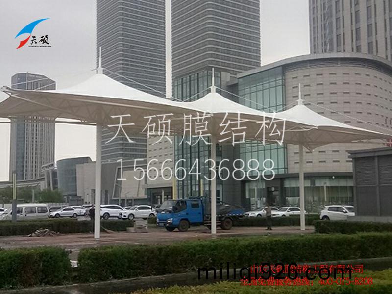 鄂爾多斯三(san)連戼膜結(jie)構景(jing)觀(guan)