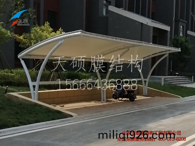 淄愽(bo)桓檯膜(mo)結構自行車(che)棚